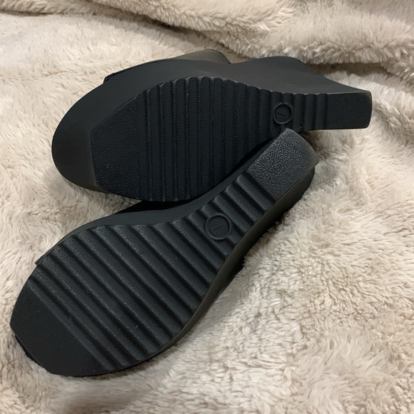 Mossimo Women's Black Platform Peep Toe Y2K Wedge Sandals - Picture 5 of 5
